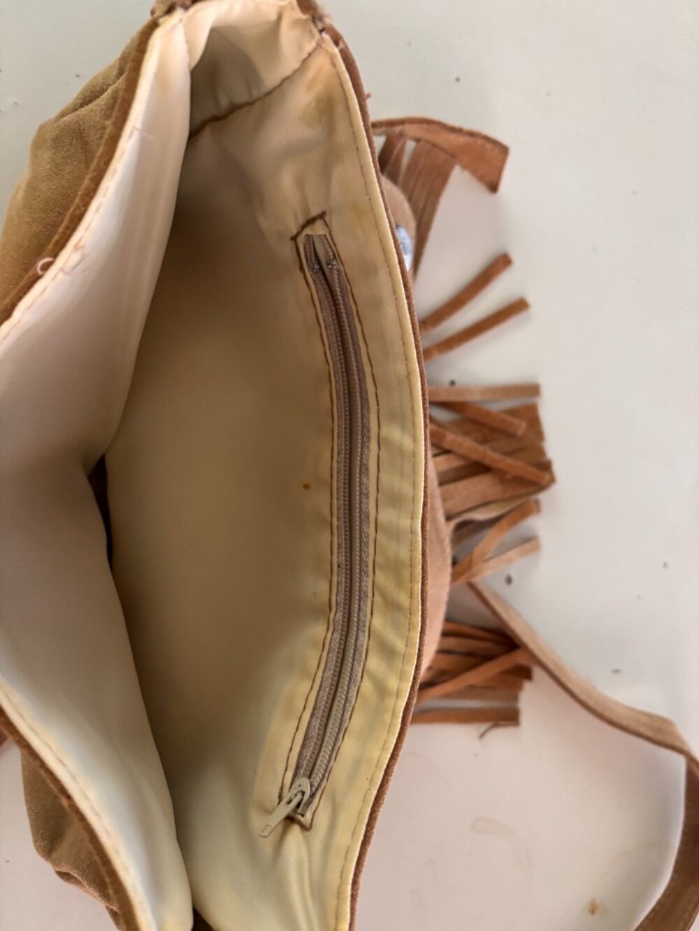 Boho handmade leather crossbody bag - Picture 4 of 8